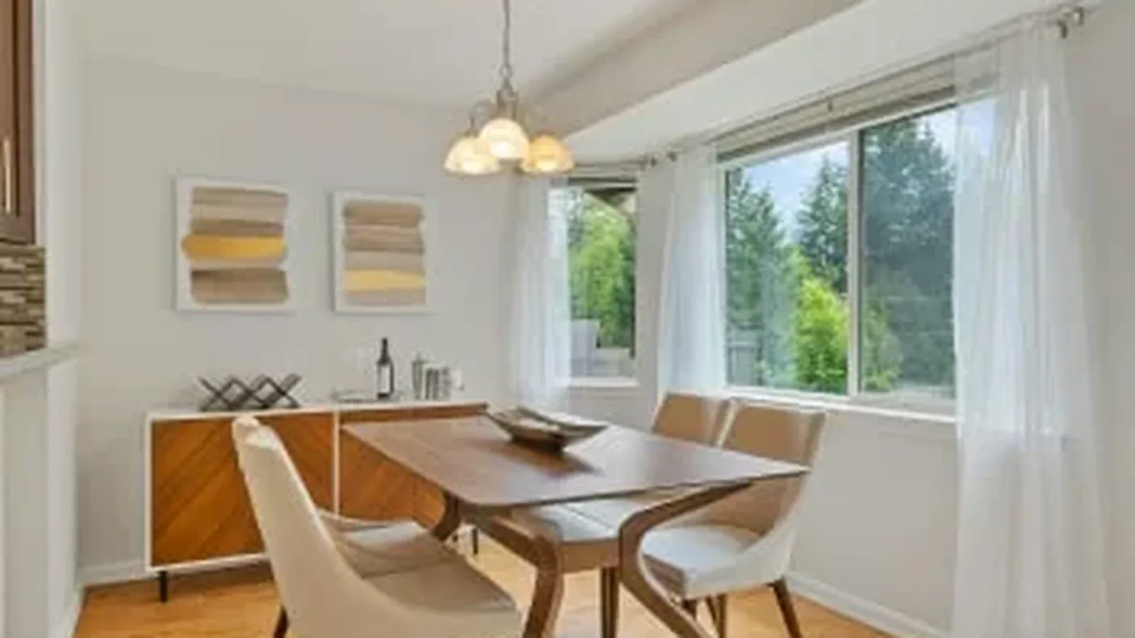 How to Prepare a Luxury Home for Sale: A Seller Checklist