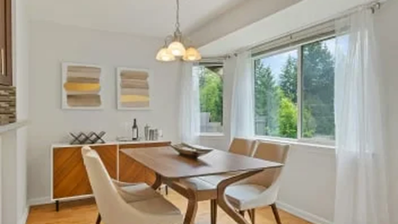 How to Prepare a Luxury Home for Sale: A Seller Checklist